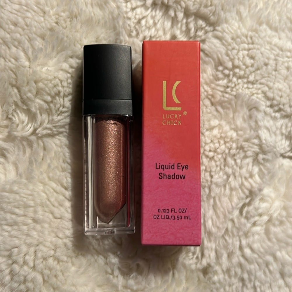 Lucky Chick liquid Eye Shadow in Rose Quartz